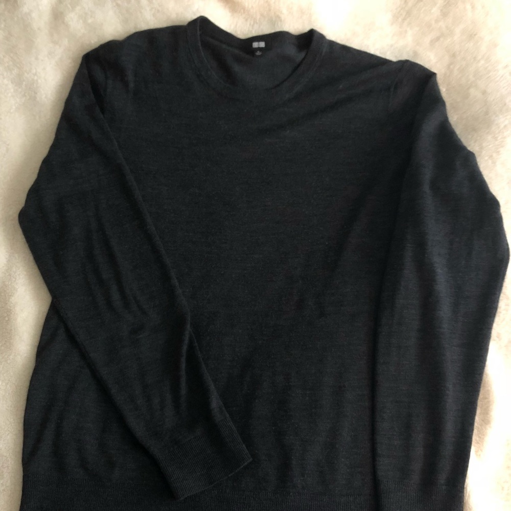 Men’s Uniqlo Merino Wool Sweater